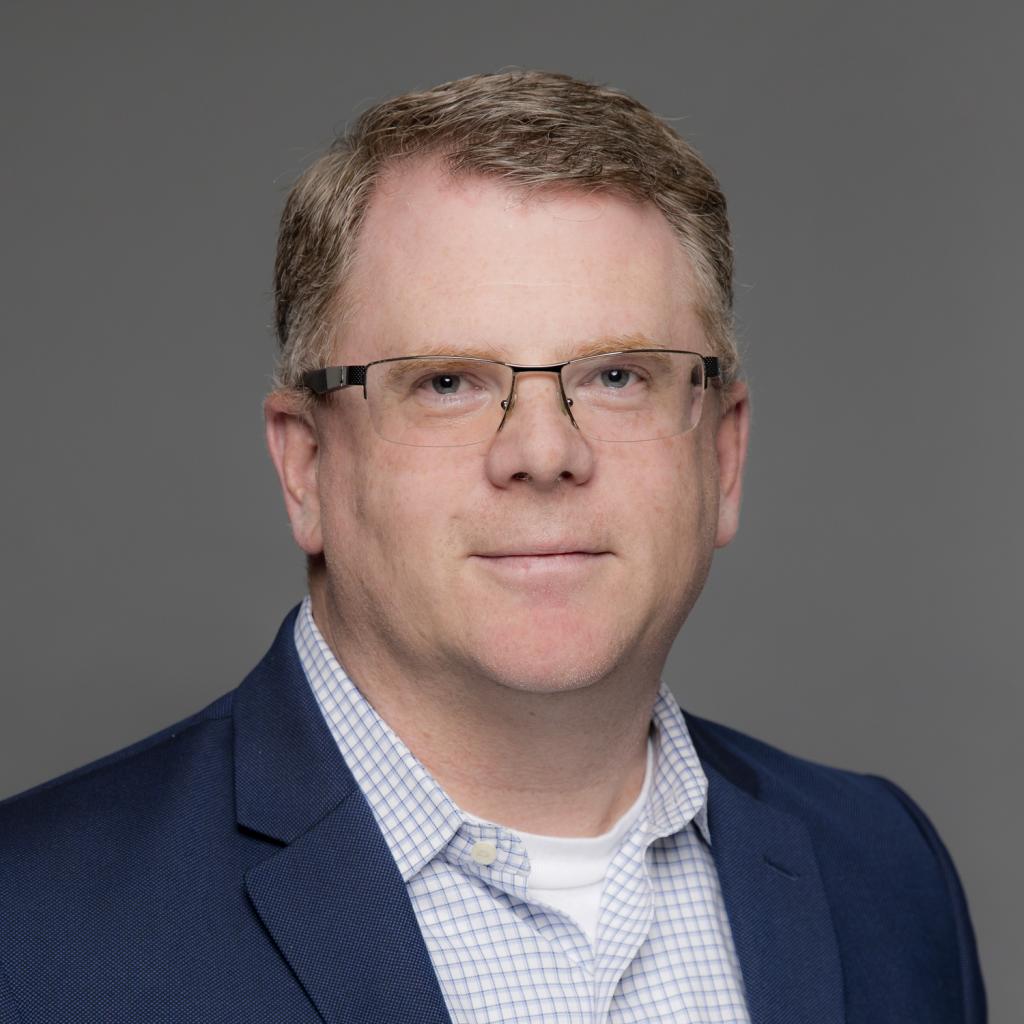 Scott Lorimer, vice-président principal, Ventes au détail