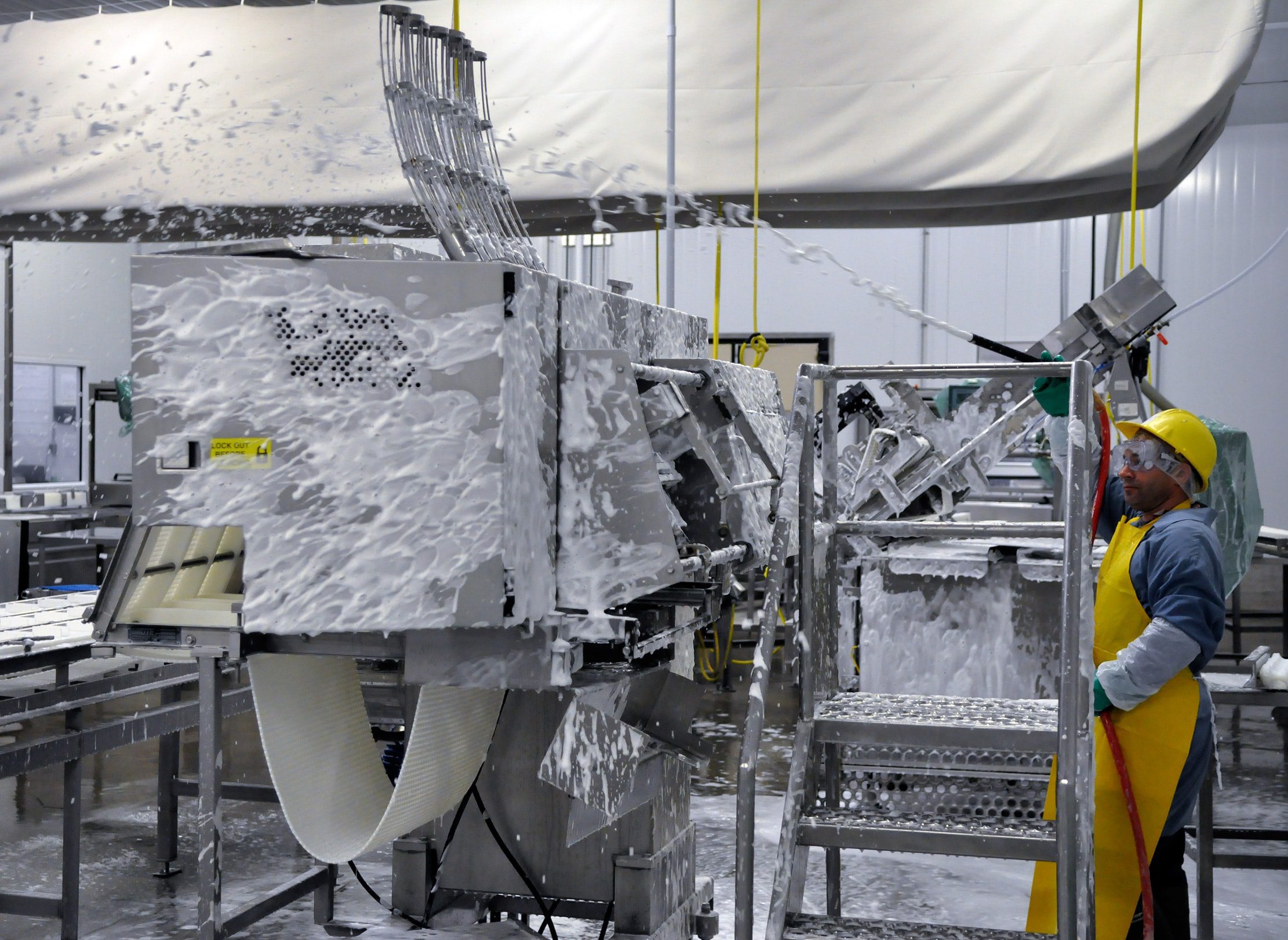 Foaming and sanitation process inside a plant.