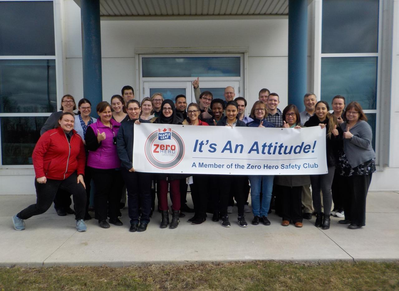 Maple Leaf Foods Zero Hero Club members at the Central Laboratory